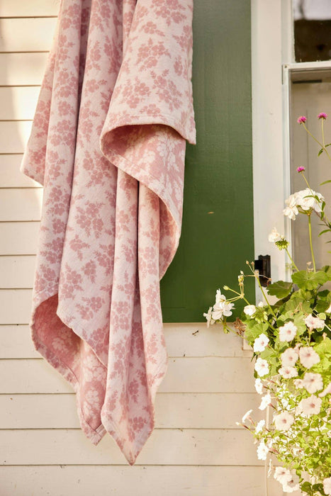 The Lightweight Blanket: Ditsy Floral