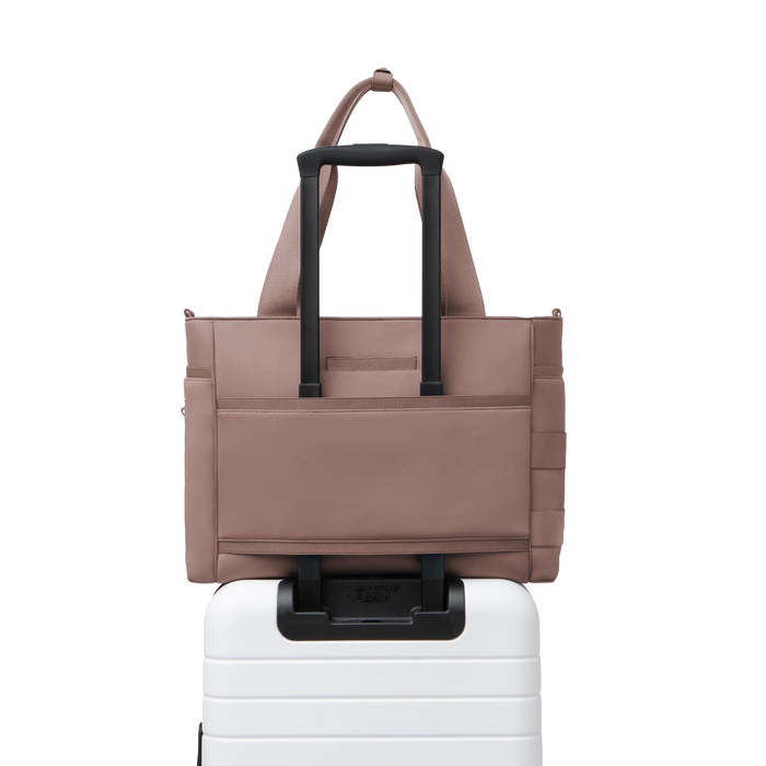 Wade Diaper Tote in Dune