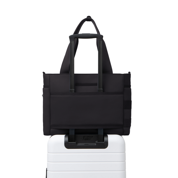 Wade Diaper Tote in Onyx
