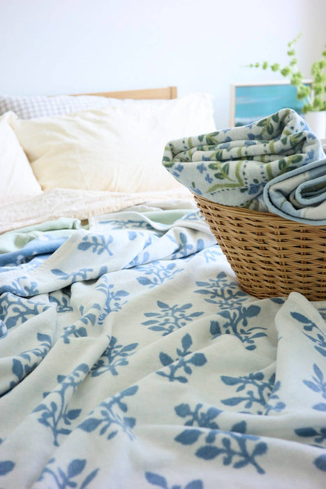 Garden Gate Blanket: Original