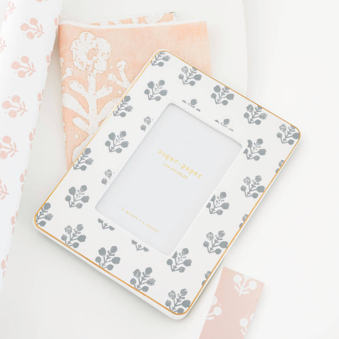 Slate Floral 4x6 Frame