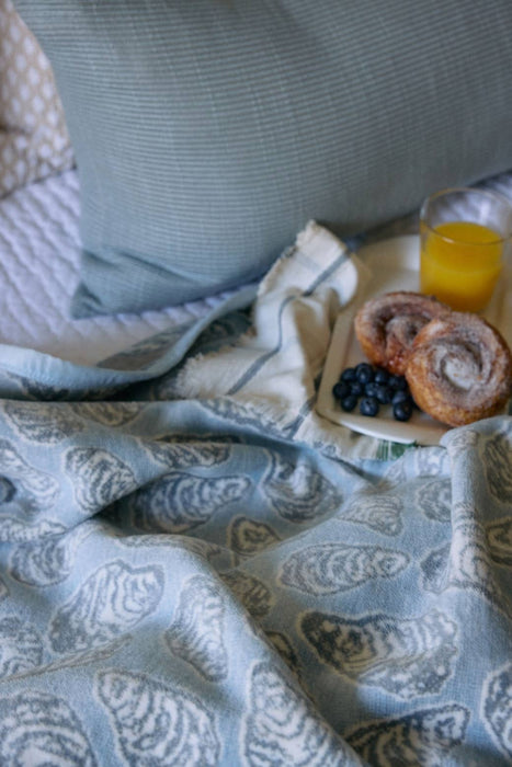 Half Shell Blanket: Original