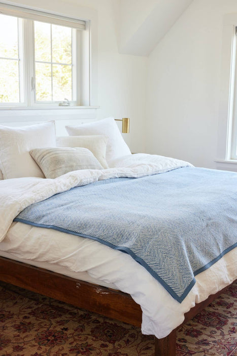 Harborview Herringbone Lt Blue Blanket Family-Size