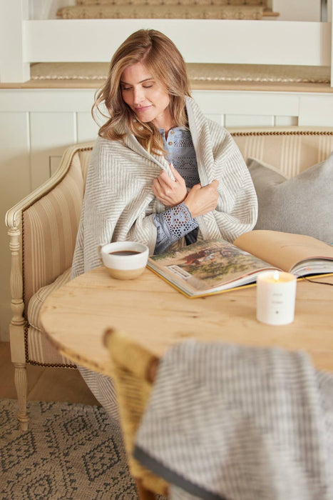 Harborview Herringbone Light Grey Blanket: Family-Size