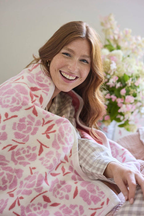 Peony Petals Blanket: Original