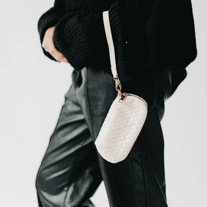 Dylan Woven Sunglass Case Wristlet | Checkered Brown