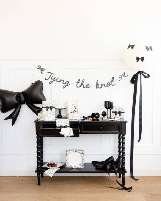 Black Bow Plate