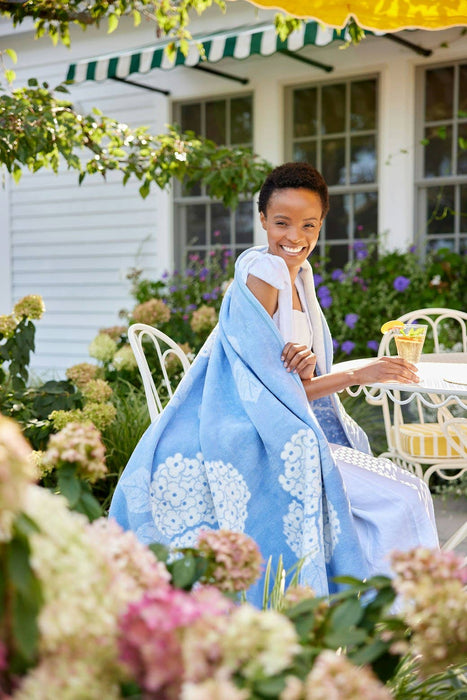 Hydrangeas Bluebell Blanket: Family-Size