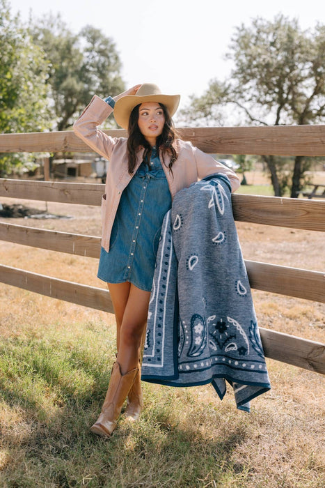 Vintage Blue Bandana Blanket: Original