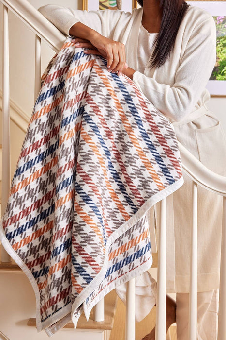 Hampton Houndstooth Blanket Original