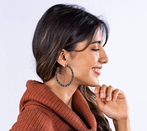 Raquel Hoop Earring | Emerald (CBER1110EM)