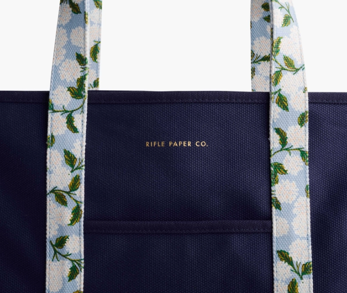 Hydrangea Canvas Carry All