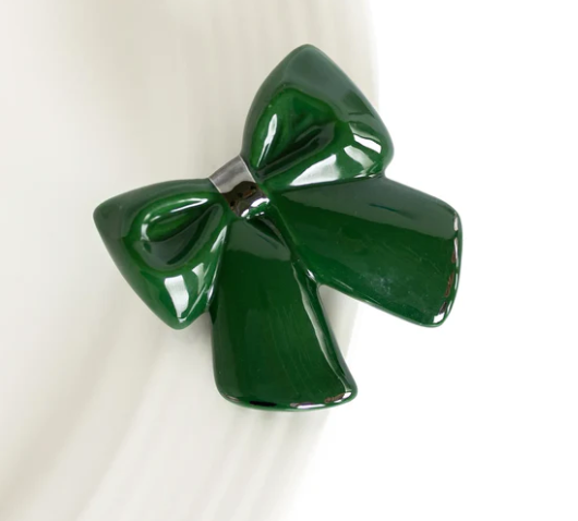 Green Bow (A418)