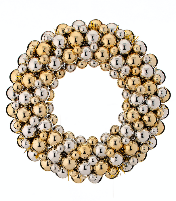 16" Mixed Ball Wreath