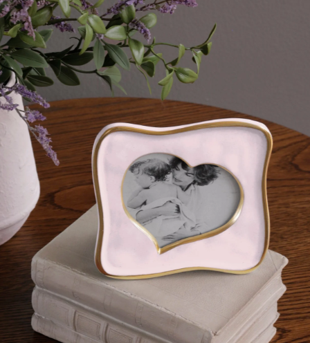 8838 Camellia Encanto Curved Heart 5x5 Frame