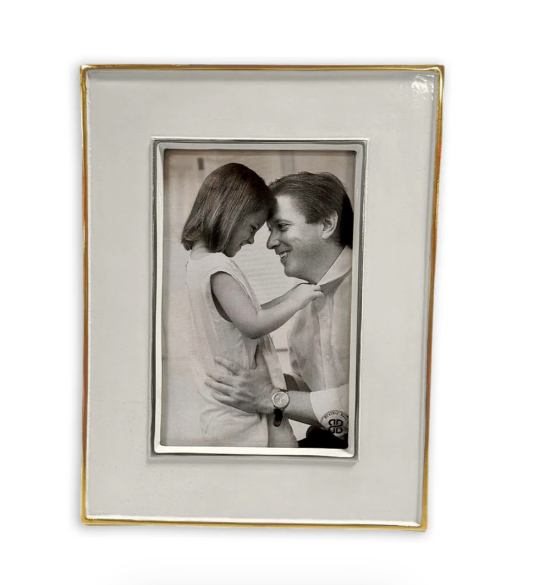 8523 Cream Encanto Jason 4x6 Frame