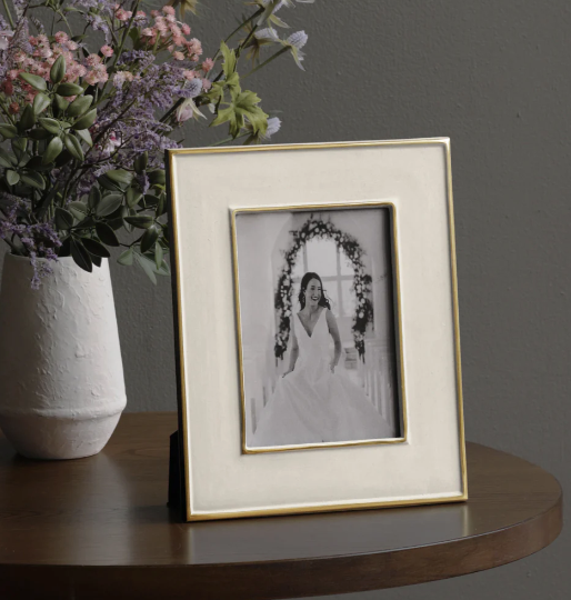 8527 Cream Encanto Jason 5x7 Frame