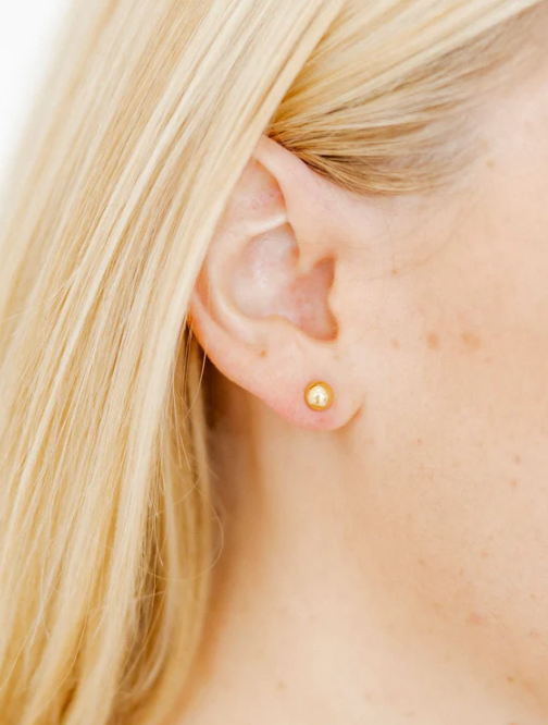 Vera 6mm Stud Earrings