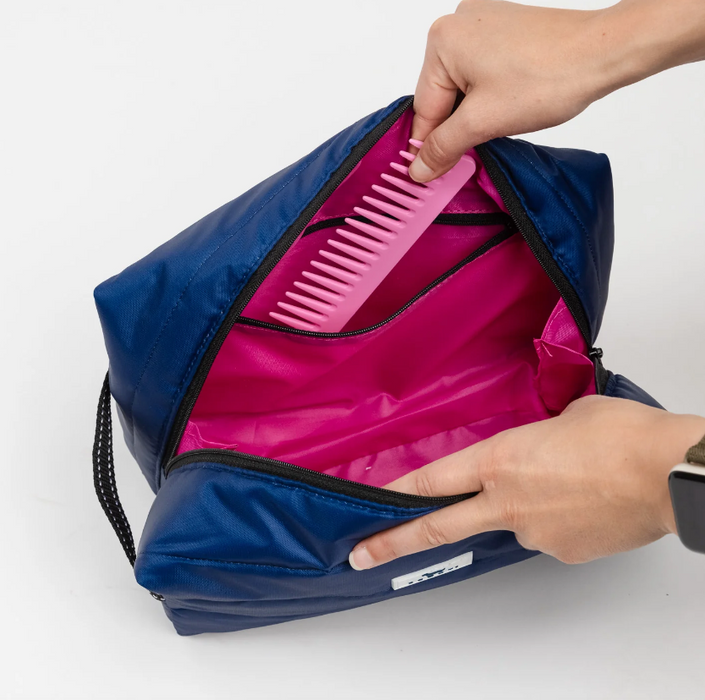 Dopp til You Drop Toiletry Bag