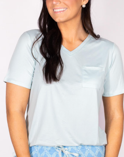 Highlands V-Neck Pocket Tee | Sky