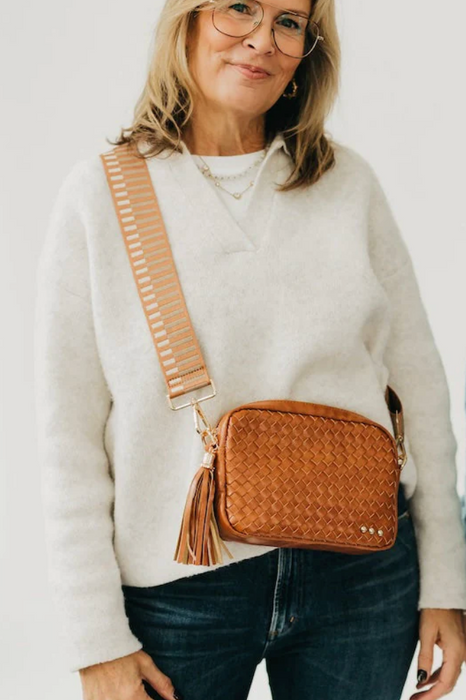 Woven Willow Camera Crossbody | Brown