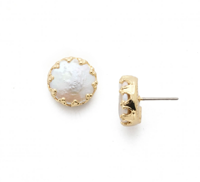 Isabella Studs | Polished Pearl