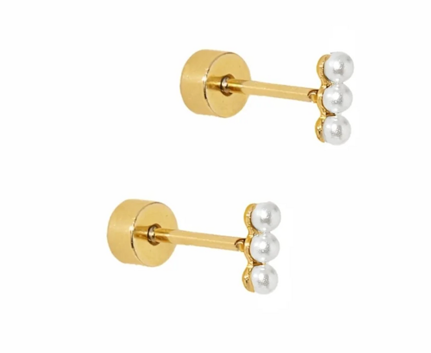 Janie Pearl Stud Earrings