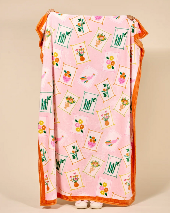 Snuggle Up Plush Blanket | It's Mahj Time