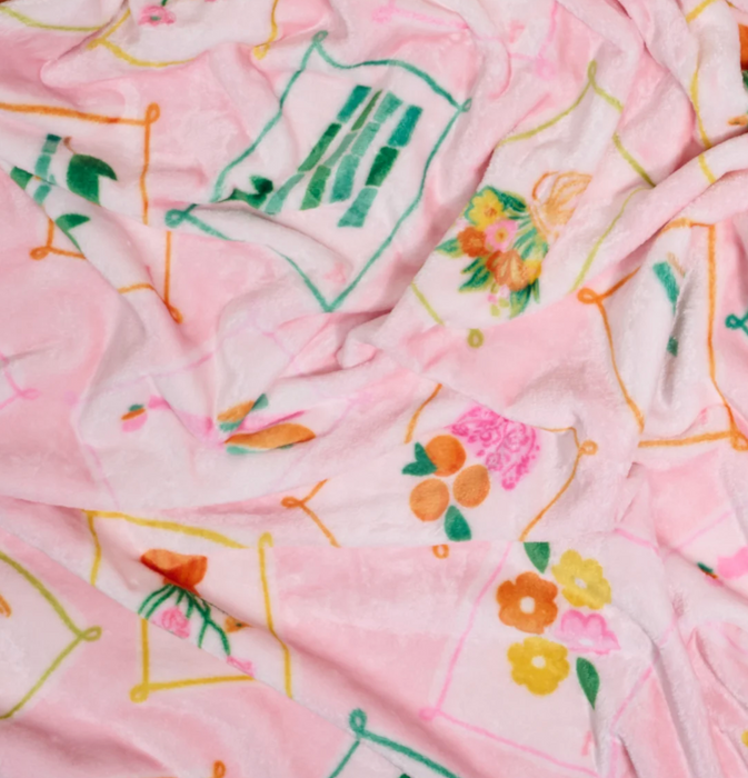 Snuggle Up Plush Blanket | It's Mahj Time
