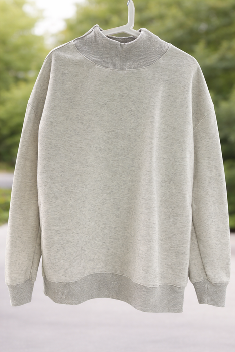 Gary Rocky River Mock Neck Loose Sweatshirt