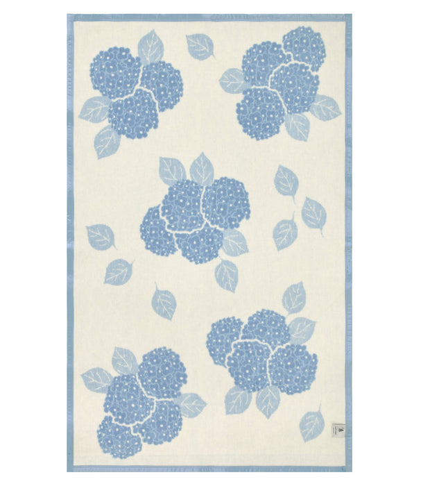 Hydrangeas Bluebell Blanket: Family-Size