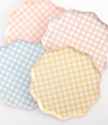 Gingham Dinner Plates