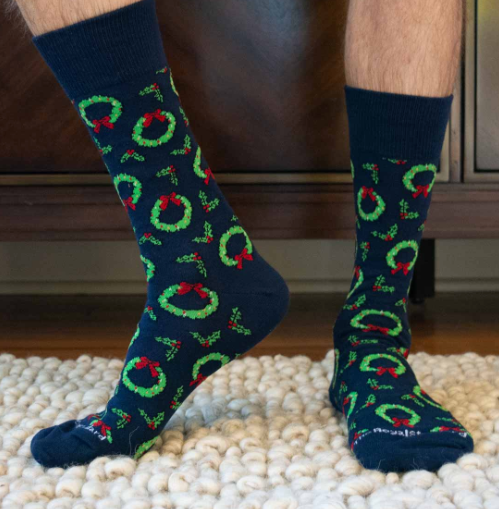 Men's Holly Wreath Socks